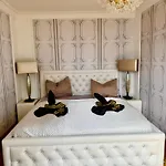 Apartment Tiffany's Ferienapartments Sind Alles, Ausser... Gewoehnlich!!! *
